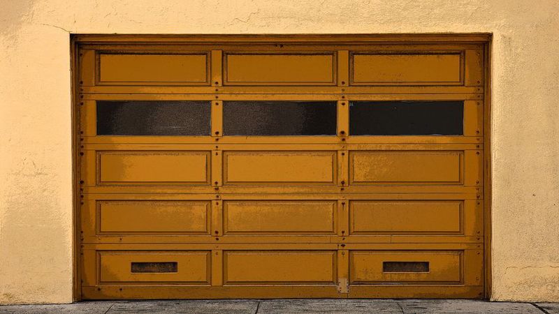 Garage Door Archives Homeimprovementnetwork Three Reasons For The Popularity Of Overhead Garage Doors In Scottsdale Az
